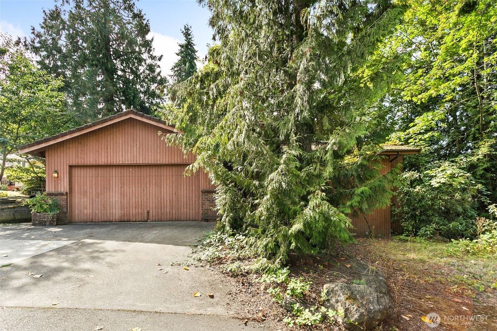 Photo of 21819 92nd Avenue S, Kent, WA 98031 (MLS # 2431739)
