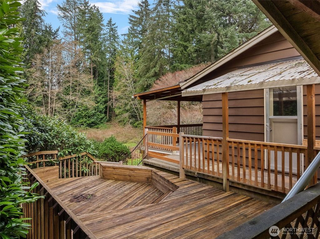 Photo of 20025 166th Avenue NE, Woodinville, WA 98072 (MLS # 2512382)