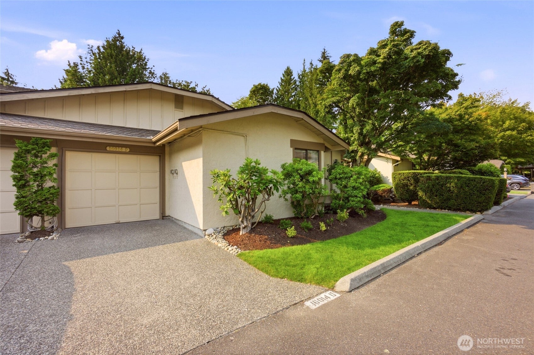 16014 Village Green Dr D