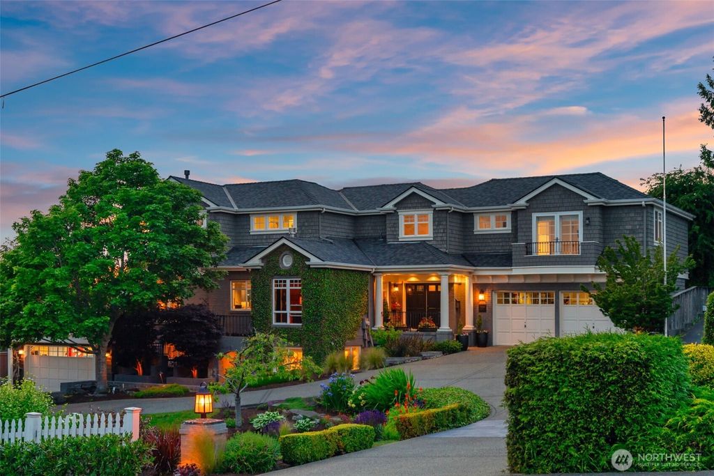 Photo of 709 Maple Street, Edmonds, WA 98020 (MLS # 2541321)