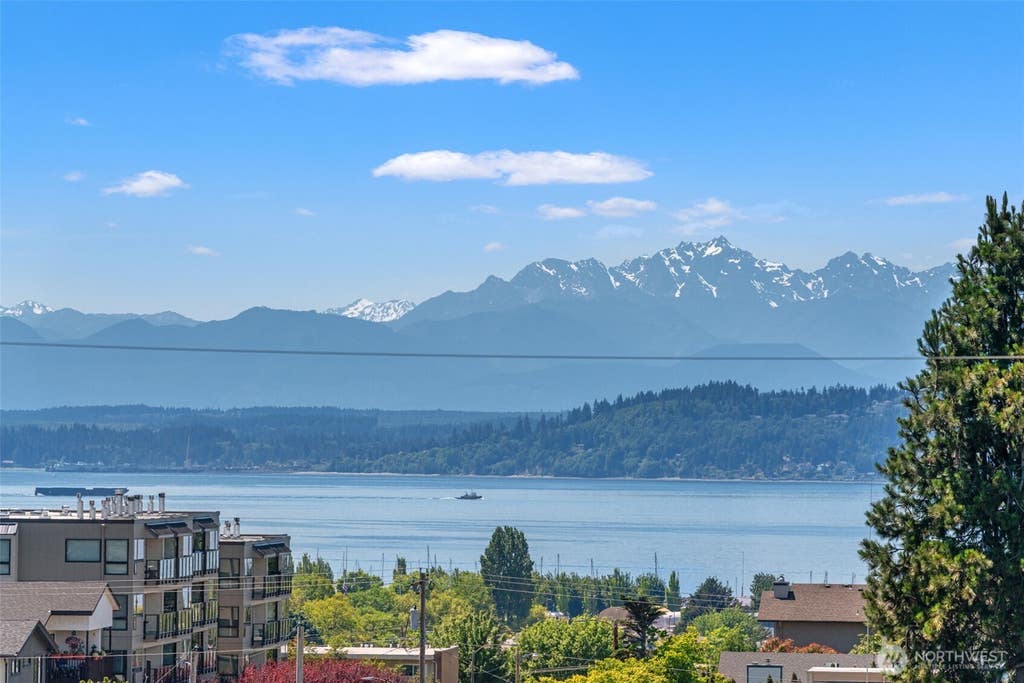 Photo of 709 Maple Street, Edmonds, WA 98020 (MLS # 2541321)
