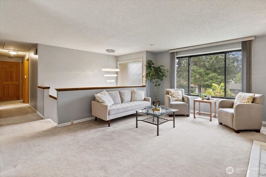 Photo of 7918 W Glen Drive, Everett, WA 98203 (MLS # 2514527)