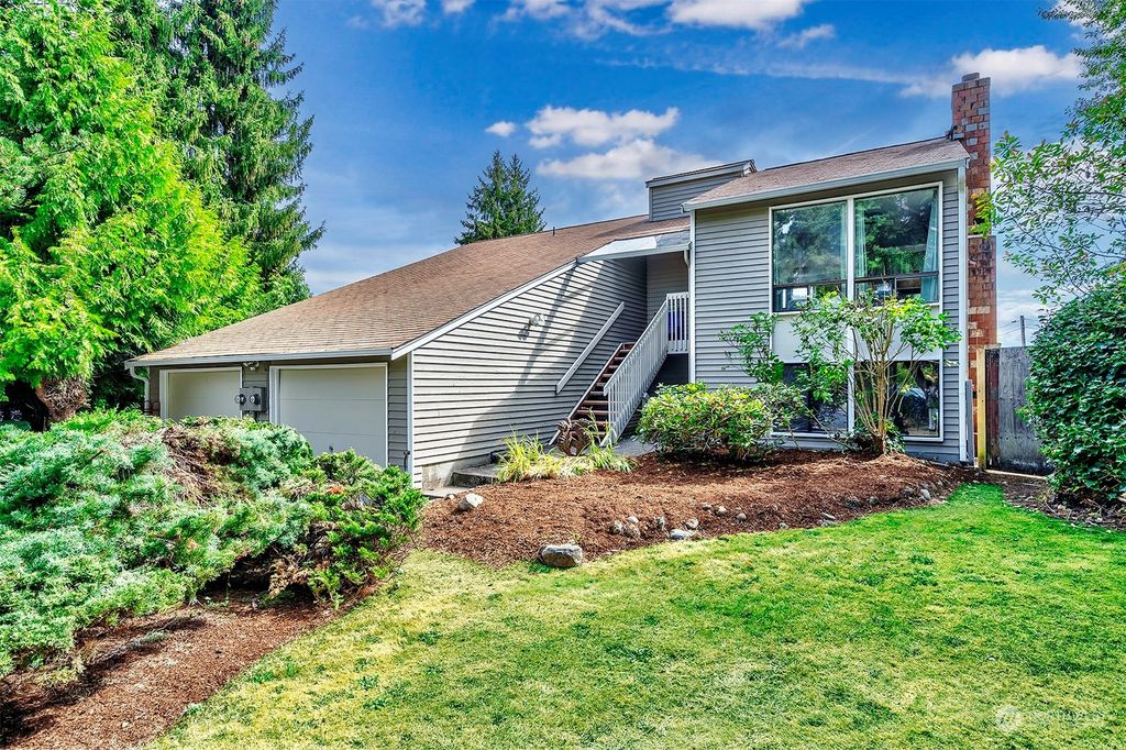 Photo of 21405 21407 46th Place W, Mountlake Terrace, WA 98043 (MLS # 2151019)