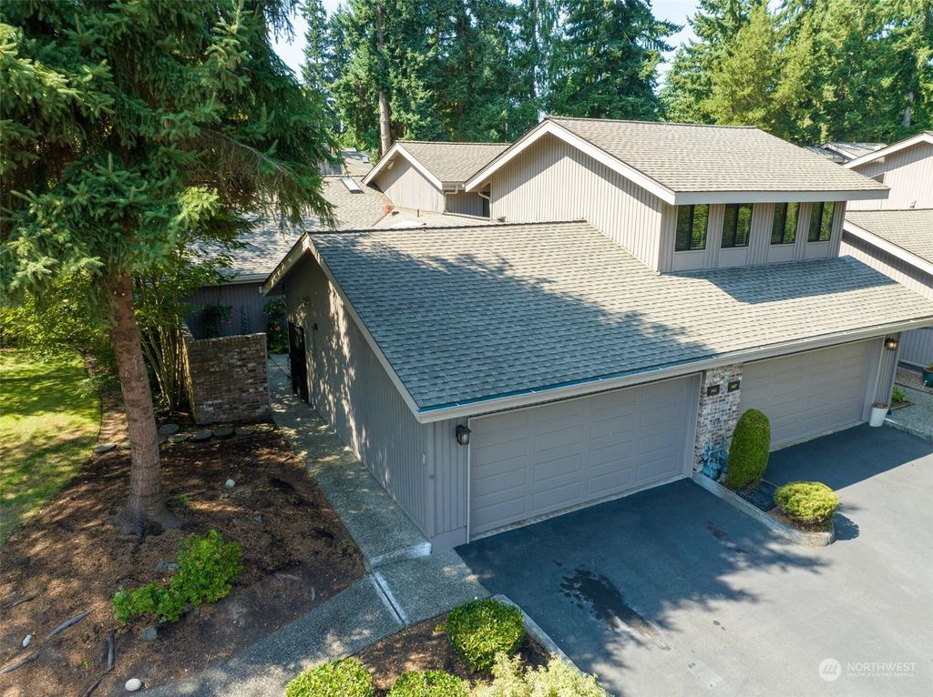Photo of 141 141st Place NE, Bellevue, WA 98007 (MLS # 2151919)