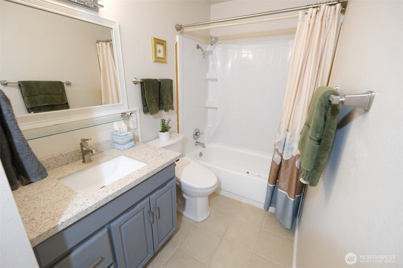 4823 180th Street SW H-204