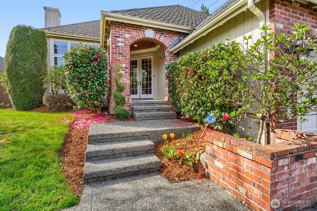 Photo of 16133 SE 266th Street, Covington, WA 98042 (MLS # 2518122)