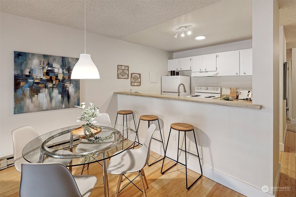 Photo of 5824 NE 75th Street #D107, Seattle, WA 98115 (MLS # 2245287)