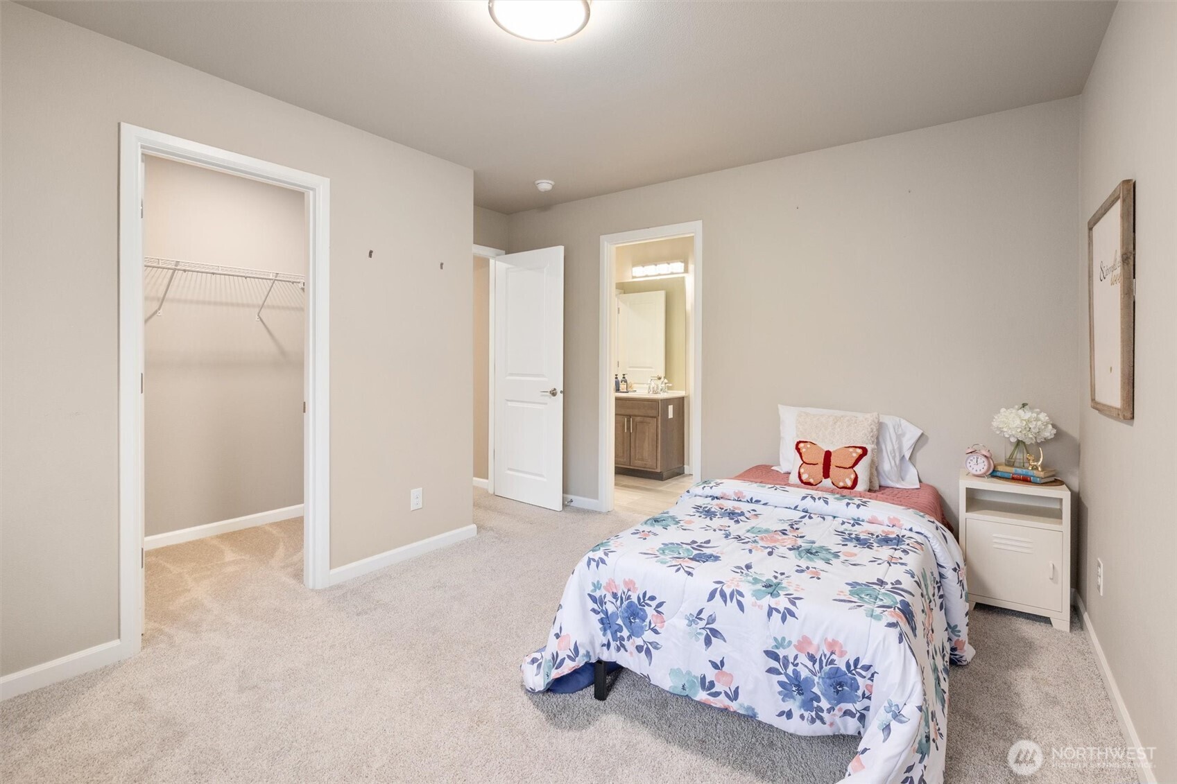 Bothell, Washington, 98021, United States, 4 Bedrooms Bedrooms, ,4 BathroomsBathrooms,Residential,Active,2037159