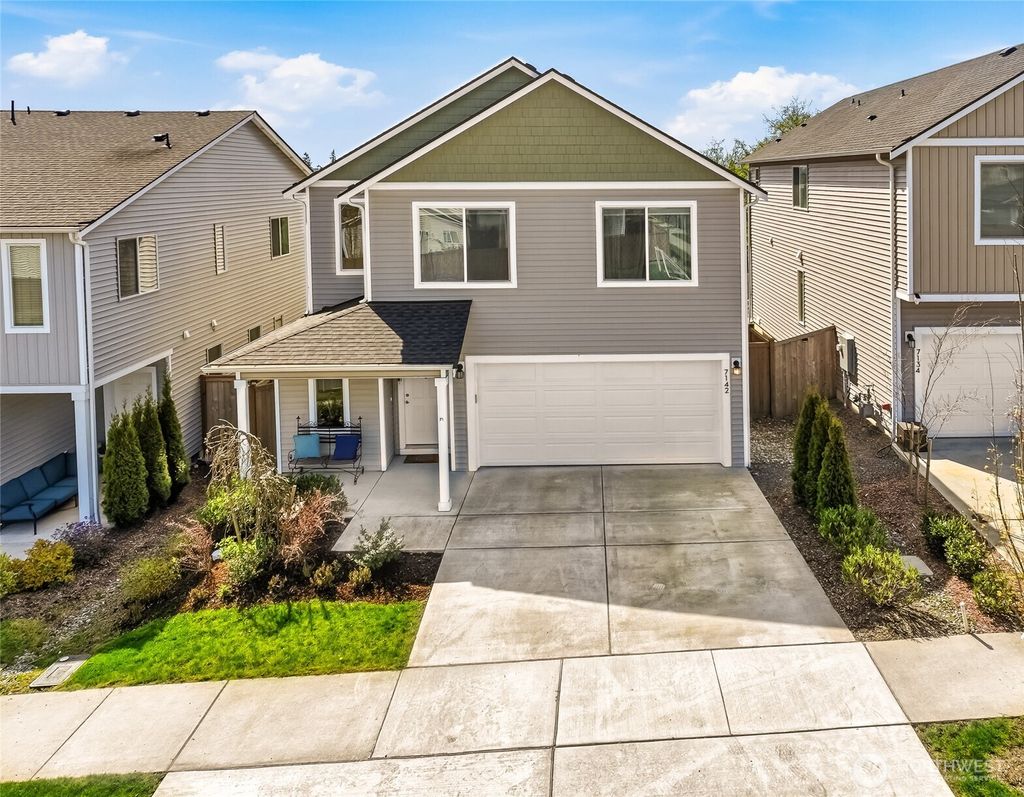 Photo of 7142 42nd Place NE, Marysville, WA 98270 (MLS # 2509930)