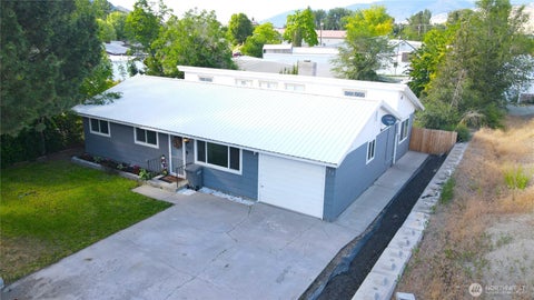 Photo of 915 19th Avenue, Oroville, WA 98844 (MLS # 2539238)