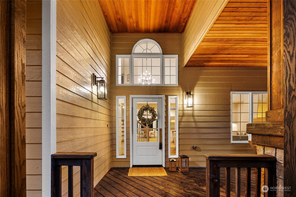 Photo of 5017 192nd Place NE, Sammamish, WA 98074 (MLS # 2019053)