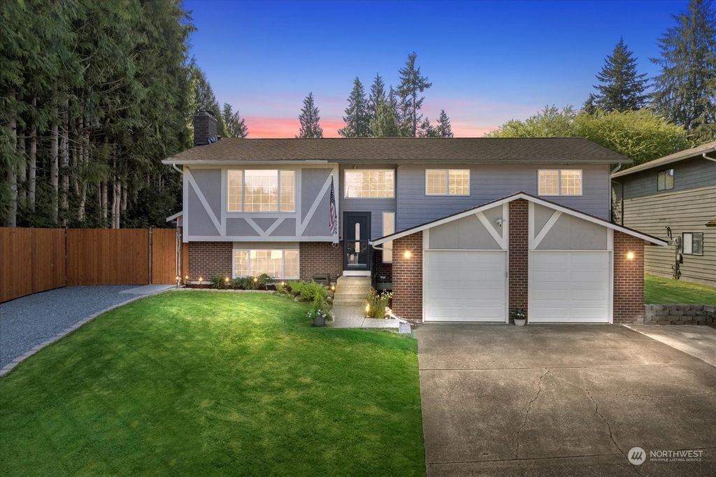 Photo of 5720 138th Place SE, Everett, WA 98208 (MLS # 2067874)