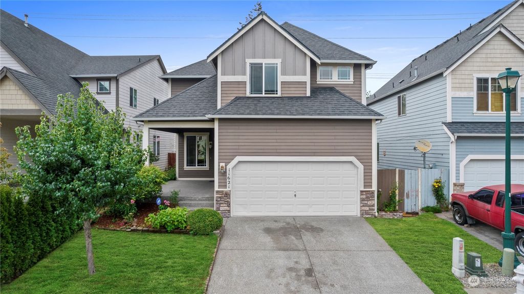 Photo of 11621 SE 189th Place, Renton, WA 98058 (MLS # 1996241)