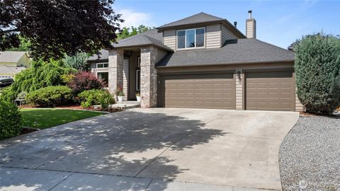 Photo of 163 Newhaven Place Pl, Richland, WA 99352 (MLS # 2418732)