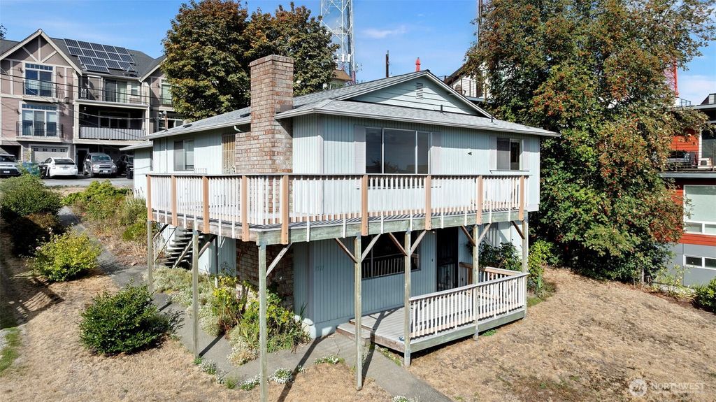 Photo of 1513 19th Ave Ave, Seattle, WA 98122 (MLS # 2445496)