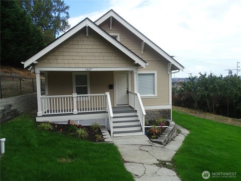 Photo of 1427 E Fairbanks Street, Tacoma, WA 98404 (MLS # 2569320)