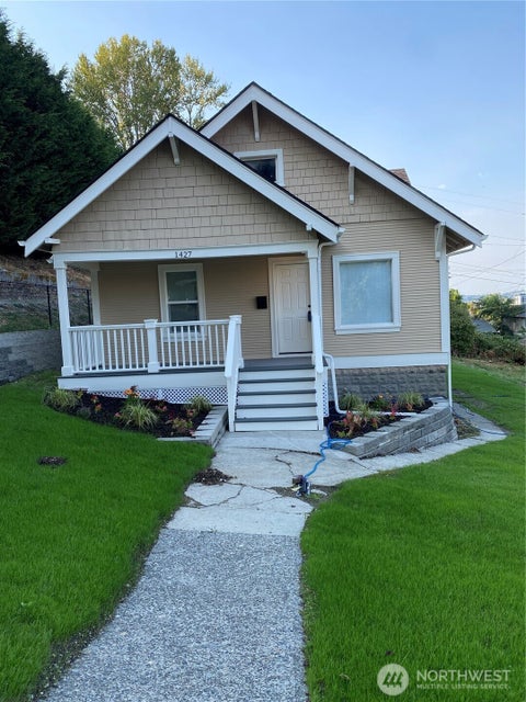 Photo of 1427 E Fairbanks Street, Tacoma, WA 98404 (MLS # 2569320)