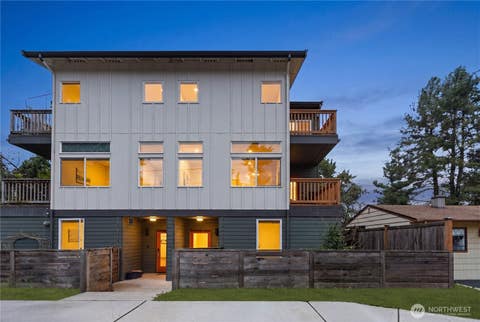 Photo of 18309 11TH Avenue NE #B, Shoreline, WA 98155 (MLS # 2575061)