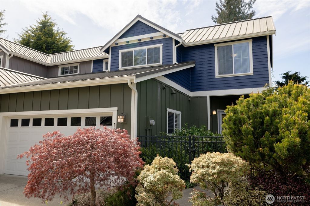 Photo of 1865 Sakai Village Loop NE #36-5, Bainbridge Island, WA 98110 (MLS # 2495043)