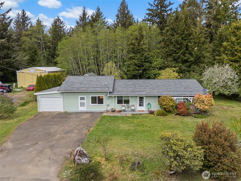 16 Harrison Street South Bend WA 98586