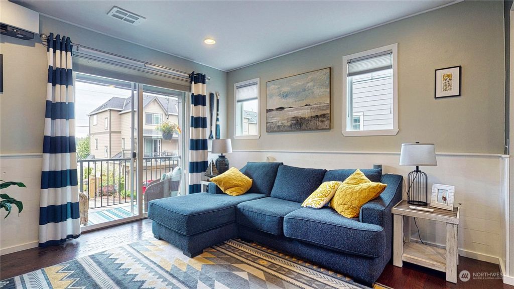 Photo of 2001 113th Place SE, Everett, WA 98208 (MLS # 2258628)