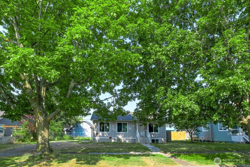 2326 McDougall Avenue