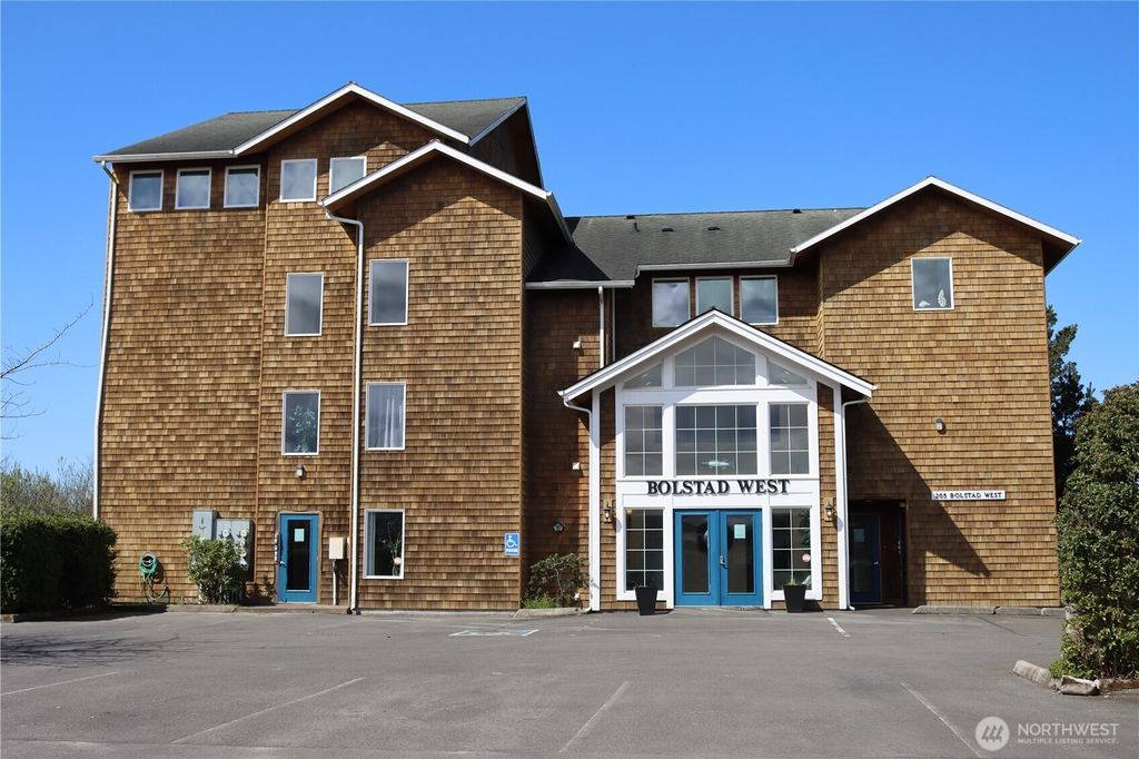 Photo of 205 Bolstad Avenue W #302, Long Beach, WA 98631 (MLS # 2506990)