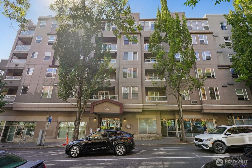 Photo of 4343 Roosevelt Way NE #508, Seattle, WA 98105 (MLS # 2422604)