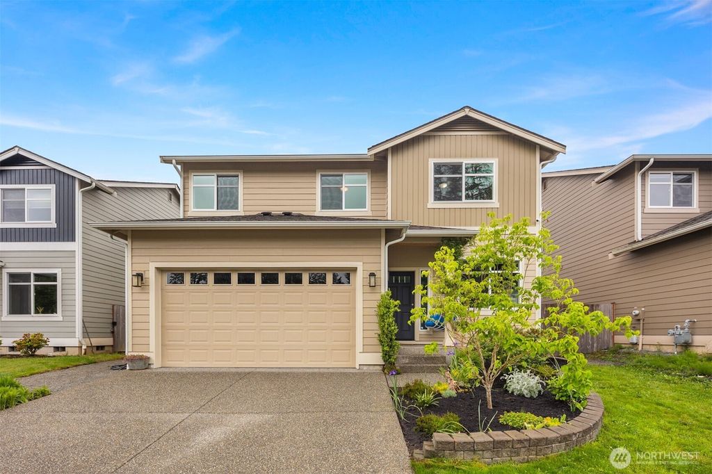 Photo of 717 10th Street, Sultan, WA 98294 (MLS # 2375728)