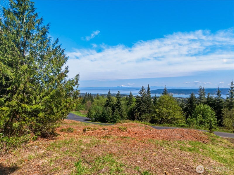 15 High View Way