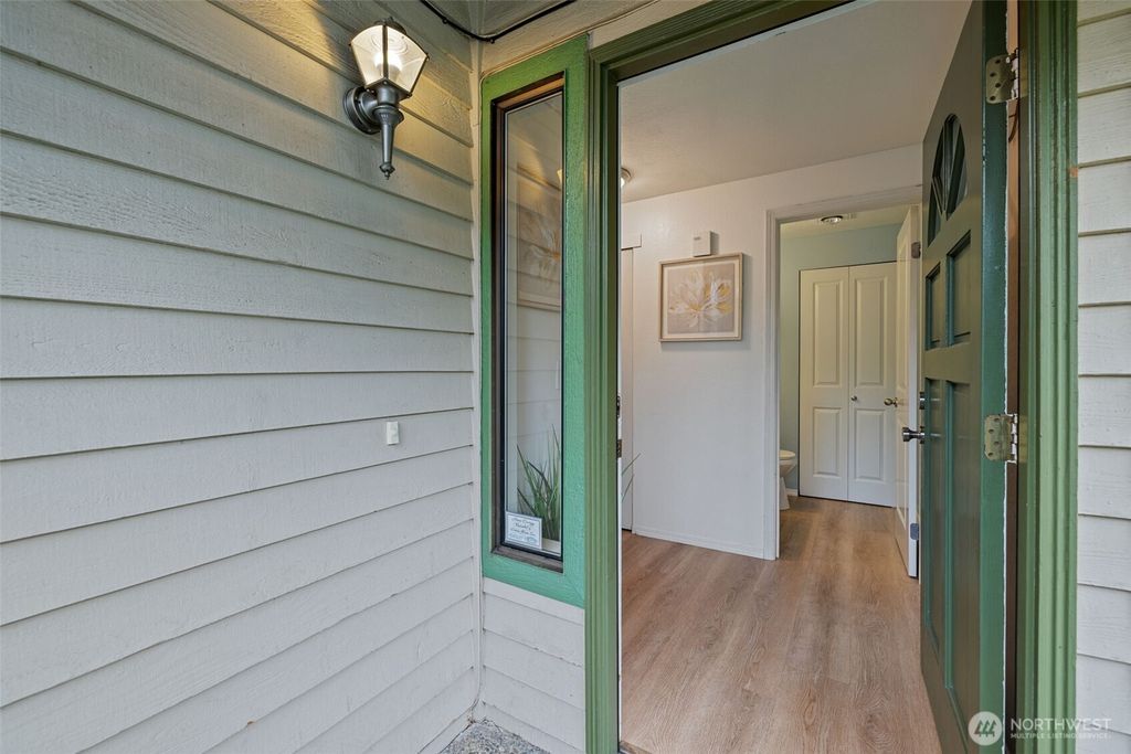 Photo of 18429 20th Drive SE, Bothell, WA 98012 (MLS # 2488913)