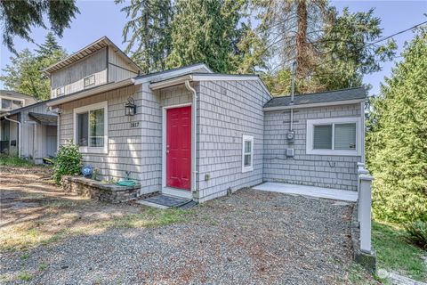 A home in Bremerton