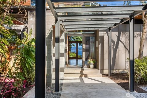 Photo of 7268 Madrona Drive NE, Bainbridge Island, WA 98110 (MLS # 2385605)