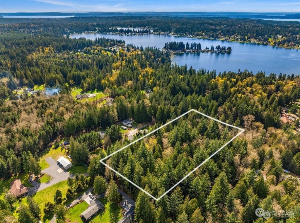 Photo of 0 xx E Lake Goodwin Road, Stanwood, WA 98292 (MLS # 2308565)