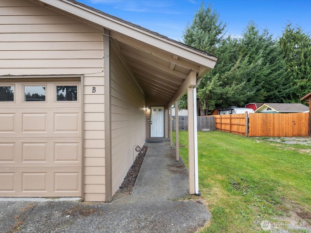 Photo of 8030 47th Avenue NE, Marysville, WA 98270 (MLS # 2440737)