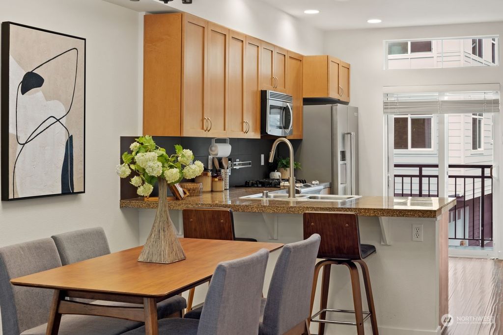 Photo of 2213 NW Talus Drive, Issaquah, WA 98027 (MLS # 2219210)