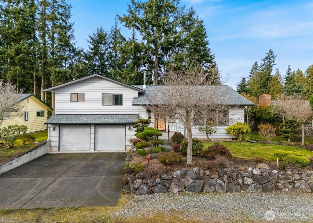 Photo of 187 Sunland Drive, Sequim, WA 98382 (MLS # 2484400)