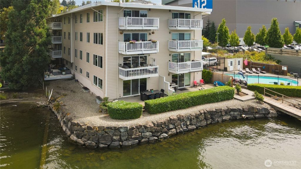Photo of 5021 Ripley Lane N #4, Renton, WA 98056 (MLS # 2392800)