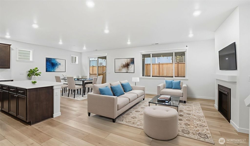 Photo of 10717 SE 243rd Place, Kent, WA 98030 (MLS # 2453052)