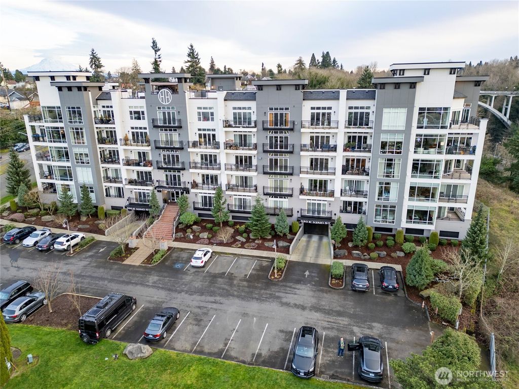 Photo of 320 E 32nd Street #305, Tacoma, WA 98404 (MLS # 2478299)