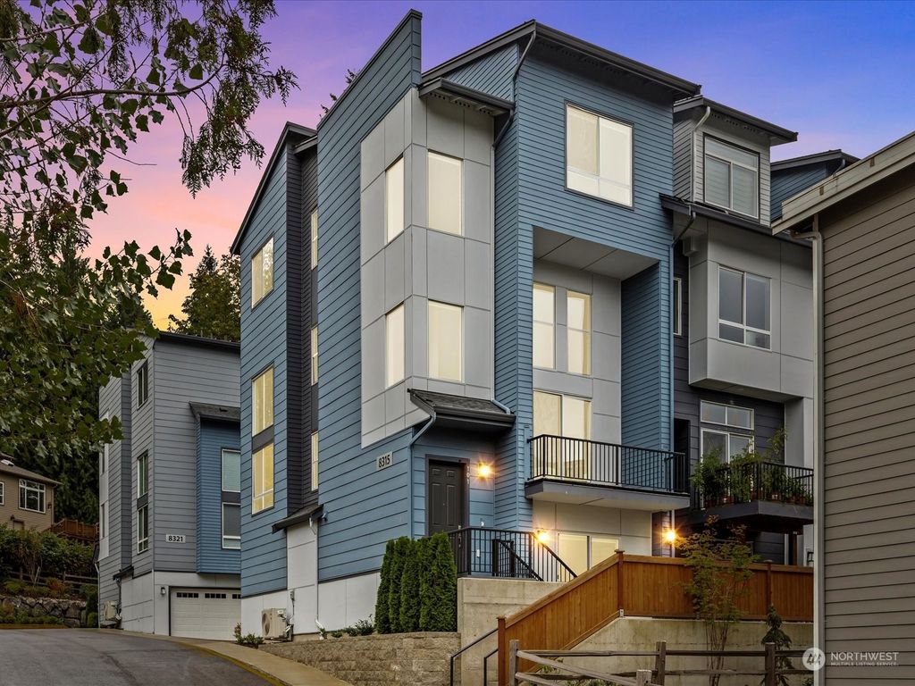 Photo of 8315 NE 176th Court #101, Kenmore, WA 98028 (MLS # 2291715)