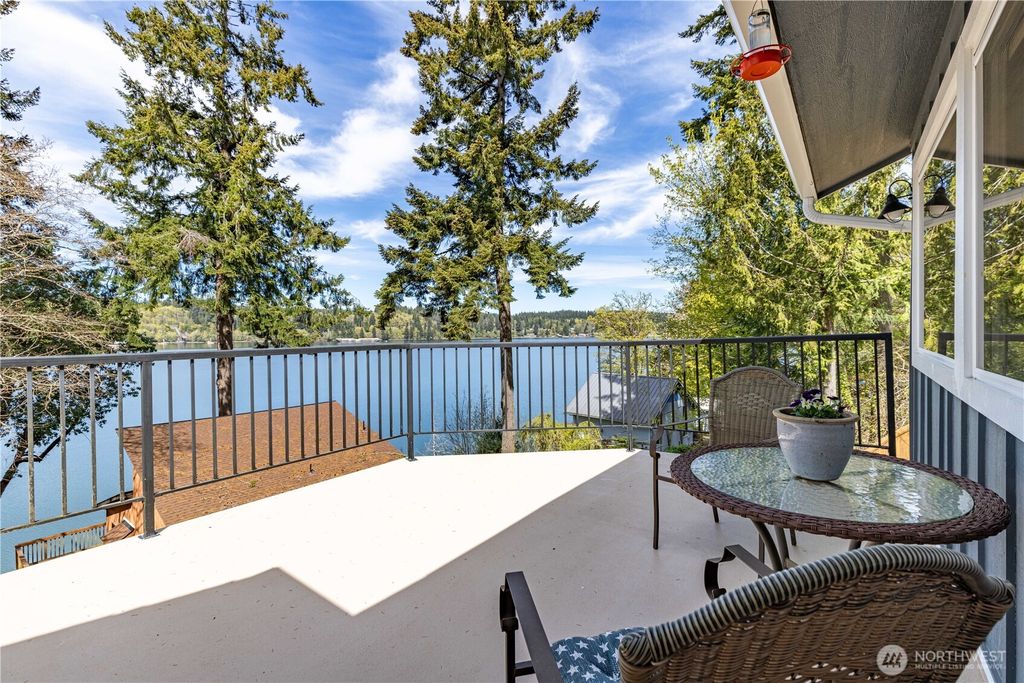 Photo of 291 E Midway Lane, Shelton, WA 98584 (MLS # 2516016)
