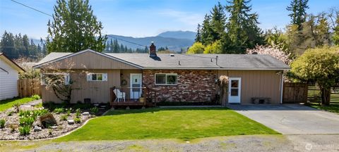 Photo of 310 E Hillcrest Drive, Port Angeles, WA 98362 (MLS # 2507982)