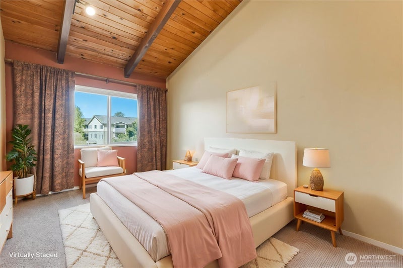 1310 River Road 9