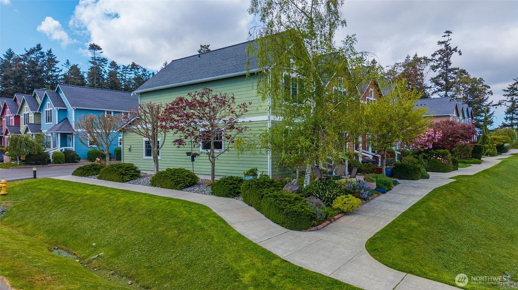 Photo of 100 Wilkes Street NW, Coupeville, WA 98239 (MLS # 2514416)