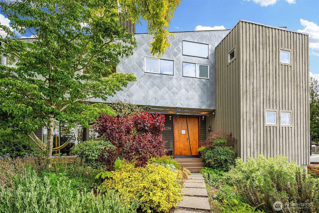 Photo of 4214 47th Avenue S, Seattle, WA 98118 (MLS # 2369830)