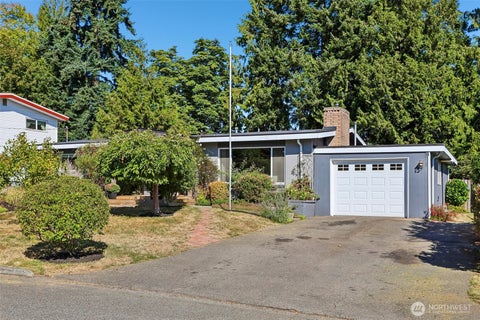 Photo of 2917 227th Street SW, Brier, WA 98036 (MLS # 2578712)