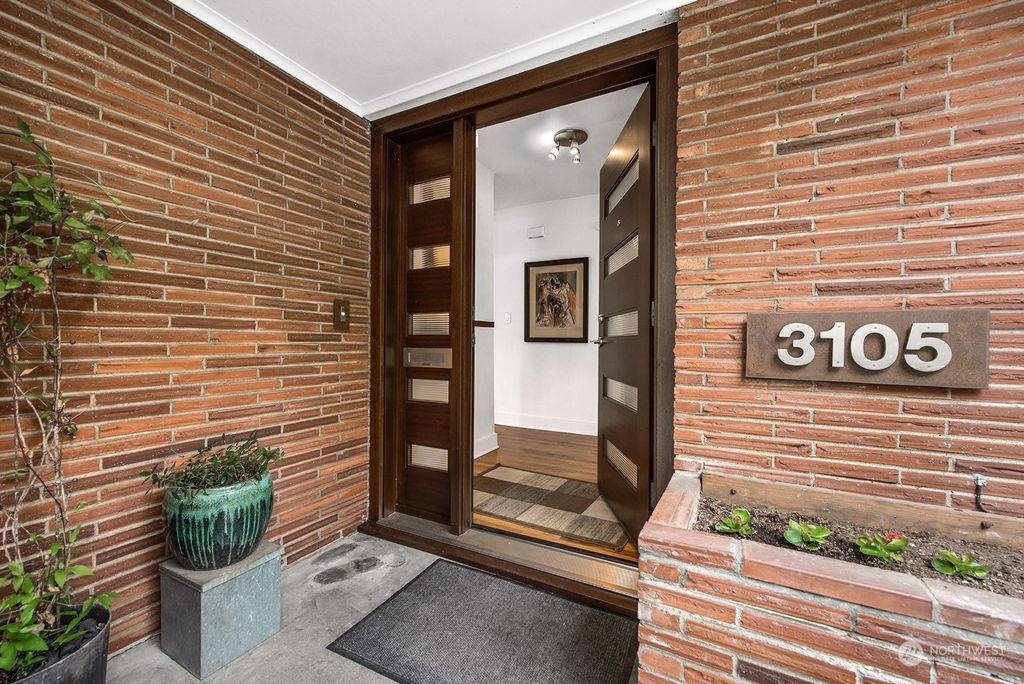 Photo of 3105 E Jefferson Street, Seattle, WA 98122 (MLS # 2129624)