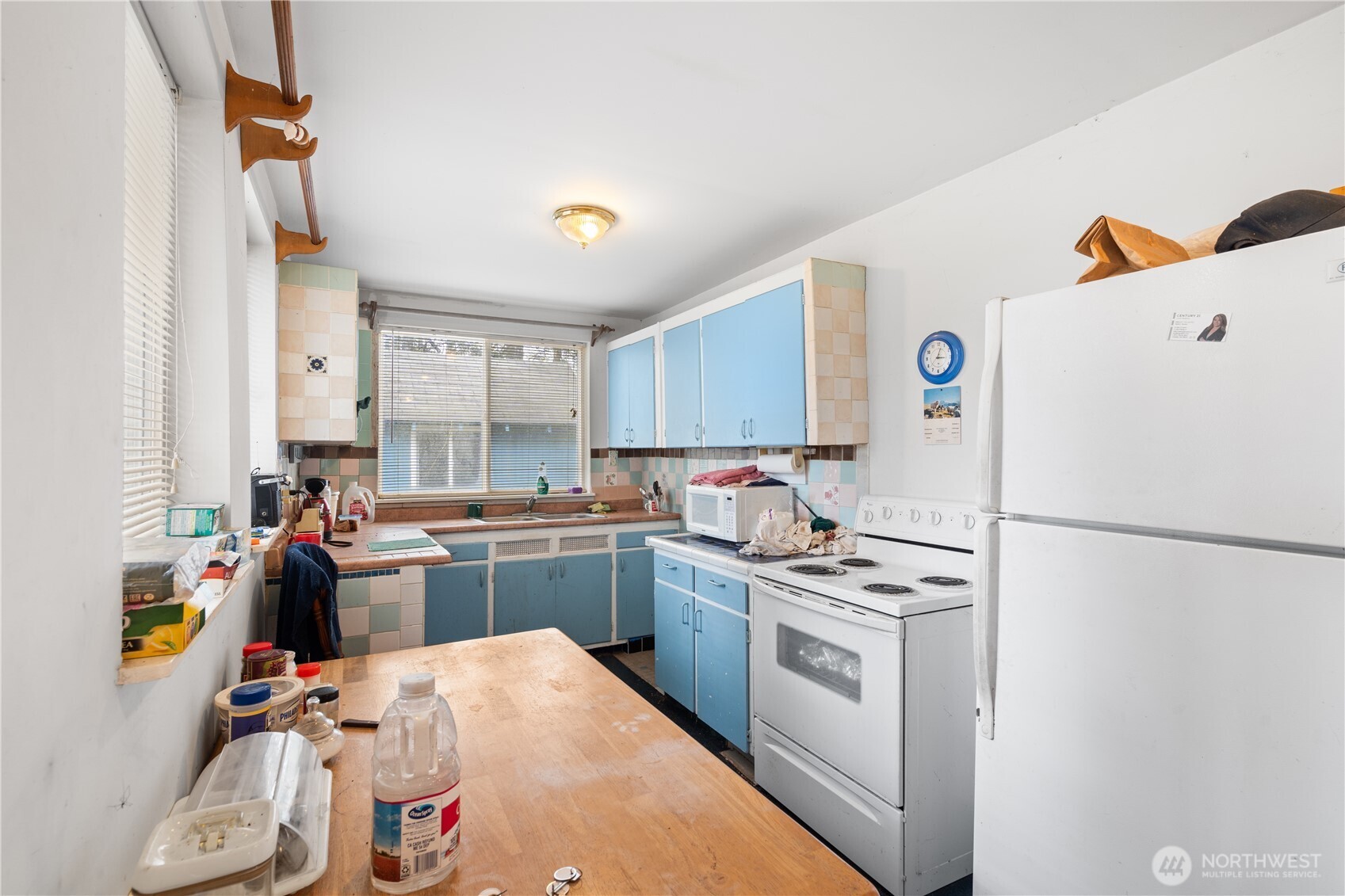 186 Van Hoesen Road 9