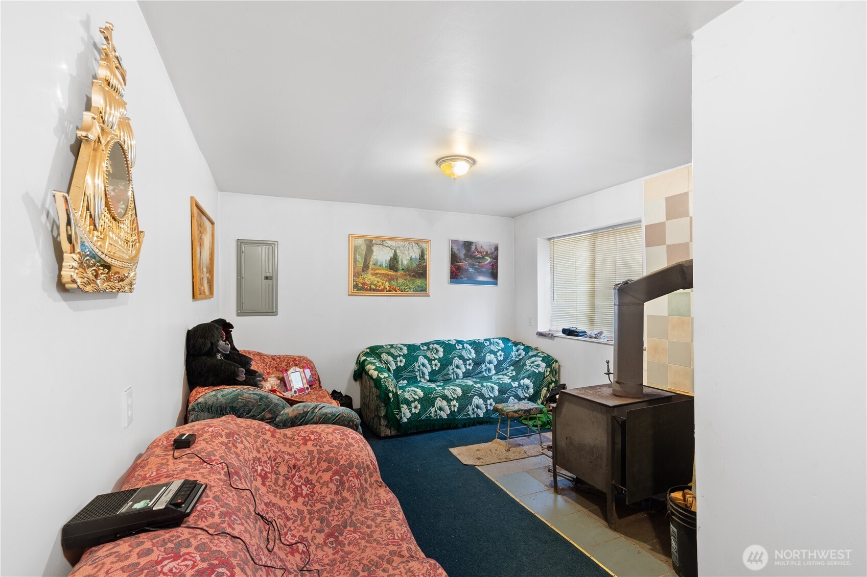 186 Van Hoesen Road 9